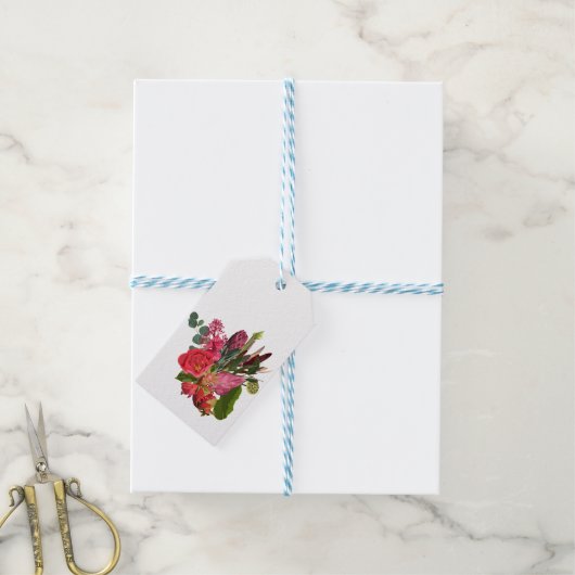 Tropischer Strauß mit roten Blume. Geschenkanhänger (Mit Garn)