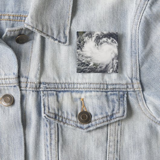 Tropischer Sturm Chanchu 2 Button (Beispiel)