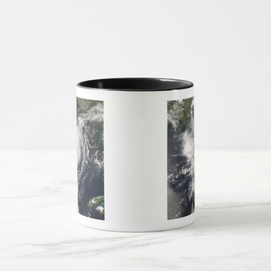 Tropischer Sturm Edouard Tasse (Zentrum)