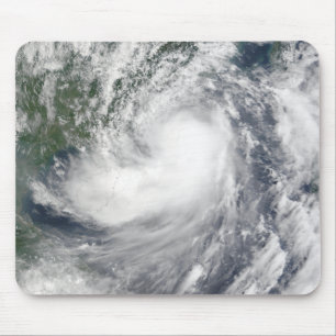 Tropischer Sturm Hagupit Mousepad