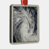Tropischer Sturm Jade über Madagaskar Silbernes Ornament (Rechts)