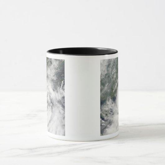 Tropischer Sturm Kammuri Tasse (Zentrum)