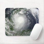 Tropischer Sturm Karl über der Yucatan-Halbinsel Mousepad (Mit Mouse)