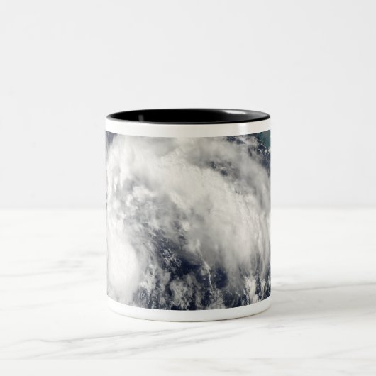 Tropischer Sturm Karl Zweifarbige Tasse (Mittel)