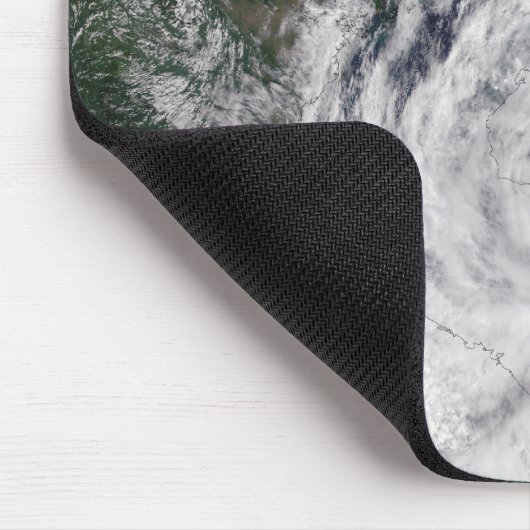 Tropischer Sturm Mekkhala Mousepad (Ecke)