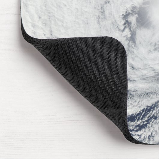 Tropischer Sturm Nida südöstlich von Kadena Mousepad (Ecke)