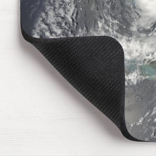 Tropischer Sturmflug 2 Mousepad (Ecke)