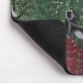 Tropischer Wald mit Affen und Schlange (Rousseau) Mousepad (Ecke)