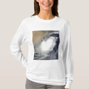 Tropischer Wirbelsturm Phet im Arabischen Meer T-Shirt