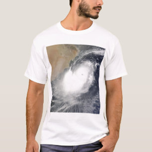 Tropischer Wirbelsturm Phet im Arabischen Meer T-Shirt