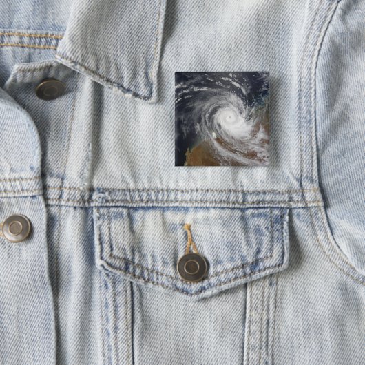 Tropischer Zyklon Billy über Australien 2 Button (Beispiel)