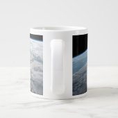 Tropischer Zyklon Idai über der afrikanischen Küst Jumbo-Tasse (Rückseite)