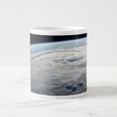 Tropischer Zyklon Idai über der afrikanischen Küst Jumbo-Tasse (Vorderseite)