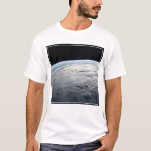 Tropischer Zyklon Idai über der afrikanischen Küst T-Shirt