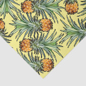 Tropisches Ananas-Muster auf Gelb Seidenpapier (Ausschnitt)
