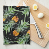 Tropisches Ananas-Muster auf schwarz Geschirrtuch (Viertel Falte)