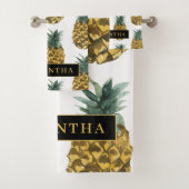 Tropisches Ananas-Muster mit Namen Badhandtuch Set (Insitu)