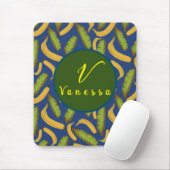 Tropisches Banana Blue Leaf Monogram Script Mousepad (Mit Mouse)