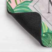 Tropisches Botanisches Farbrosa Art Monogramm Mousepad (Ecke)