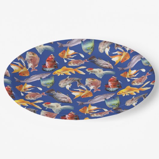 tropisches Fischmuster Pappteller (Schrägansicht)