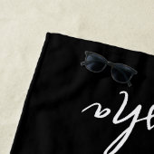 Tropisches Floral Peace Sign Personalisiert Black Strandtuch (Beispiel)