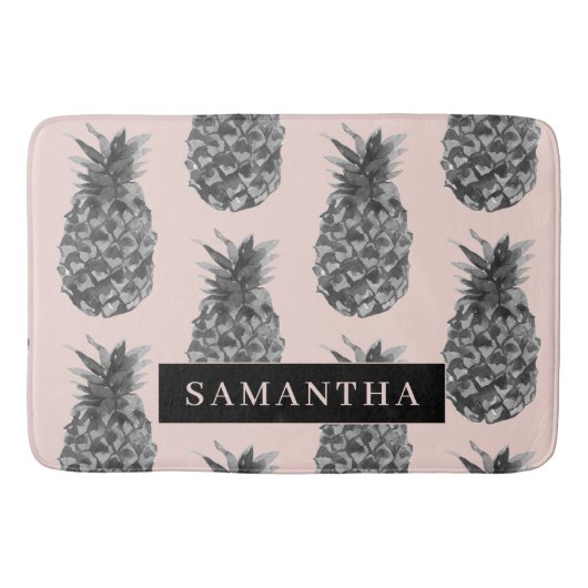 Tropisches Grau-Pink-Ananas-Muster mit Namen Badematte (Vorderseite)