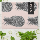 Tropisches Grau-Pink-Ananas-Muster mit Namen Geschirrtuch (Gefaltet)