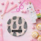 Tropisches Grau-Pink-Ananas-Muster mit Namen Pappteller (Party)