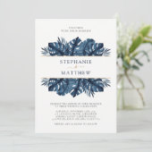 Tropisches Leaf Botanical Gold Navy Blue Wedding Einladung (Stehend Vorderseite)