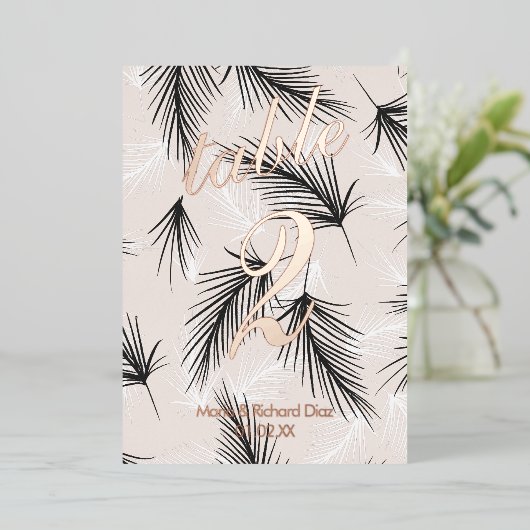 Tropisches Leaf-Schwarz-Foil-Tischnummer Folieneinladung (Stehend vorne)