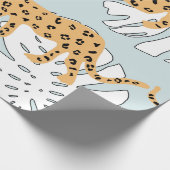 Tropisches Leopardentier und Monstera-Palmen-Blätt Geschenkpapier (Ecke)