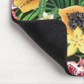 Tropisches Mischobst, Blume und Blätter auf schwar Mousepad (Ecke)