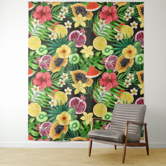 Tropisches Mischobst, Blume und Blätter auf schwar Wandteppich (Beispiel)