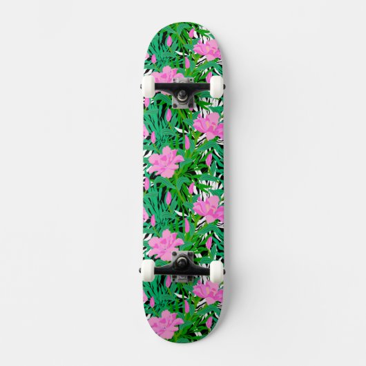 Tropisches Muster mit Dschungel-Blumen Skateboard (Vorderseite)
