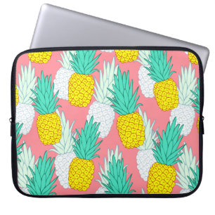 Tropisches nahtloses Muster mit exotischen Ananas. Laptopschutzhülle