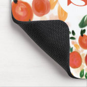 Tropisches Orange und Blätter Muster Mit Monogramm Mousepad (Ecke)