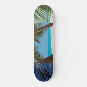 Tropisches Paradies Wasser Strand Sand Surfen Schi Skateboard