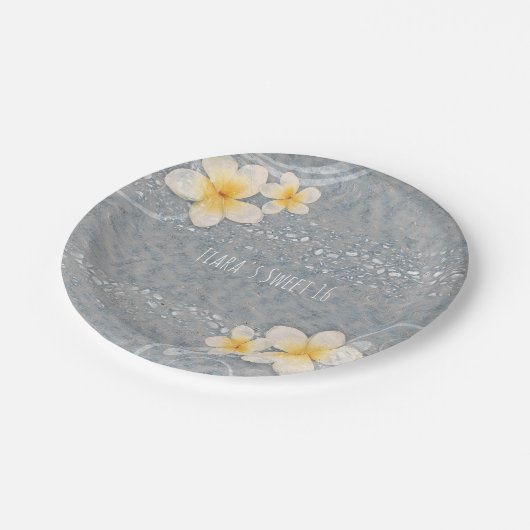 Tropisches Plumeria Blume Grau-Gelb Sommer Party Pappteller (Schrägansicht)