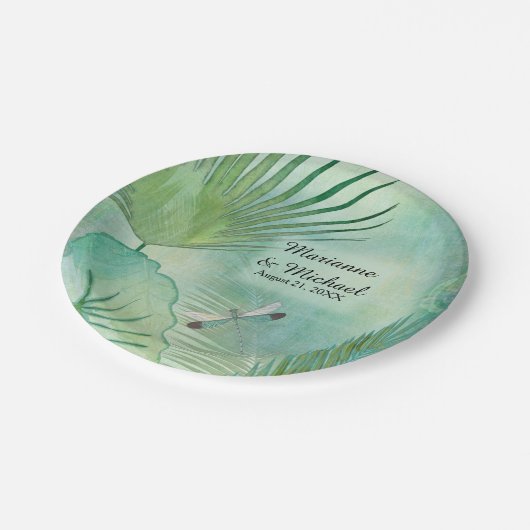 Tropisches Regenwald Blätter Drachenfliegenhochzei Pappteller (Schrägansicht)