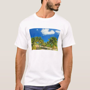 Tropisches Strandresort, Belize T-Shirt