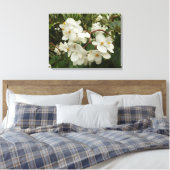 Tropisches Weißes Begonia Floral Leinwanddruck (Insitu (Schlafzimmer))