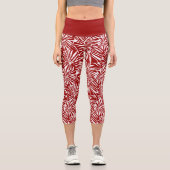 Tropisches weißes und rotes Leaf-Muster Capri Leggings (Vorderseite)