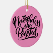 Trotzdem beharrt sie auf der Zierbarmachung Keramikornament (Rechts)