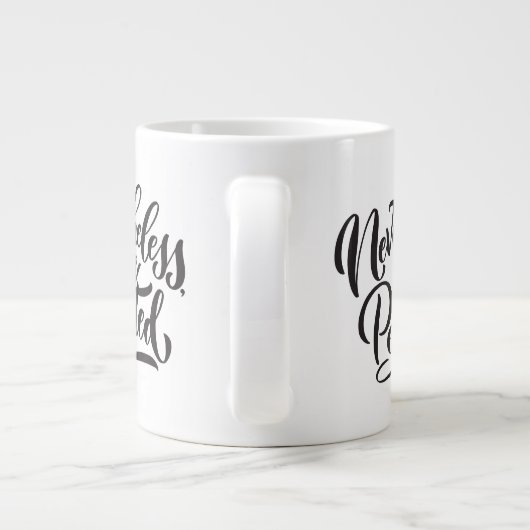 Trotzdem beharrte sie auf doppelseitiger Jumbo-Tas Jumbo-Tasse (Rückseite)