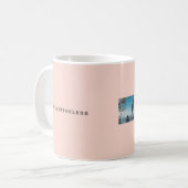 Trotzdem behielt sie rosa Foto-Text bei Kaffeetasse (Vorderseite Links)
