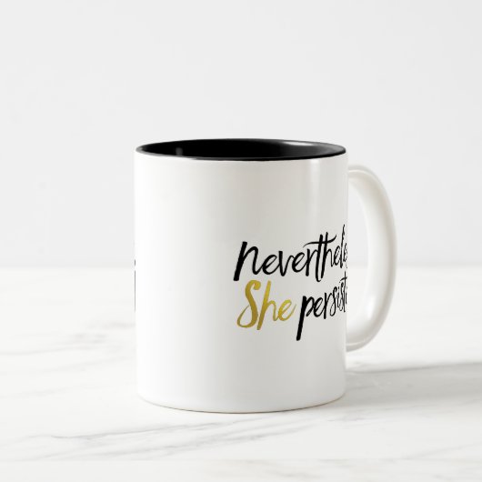 Trotzdem blieb sie in Schwarz und Gold Zweifarbige Tasse (VorderseiteRechts)