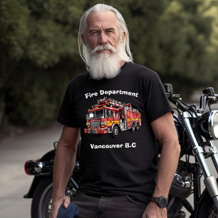 Truck des Feuerwehrmanns ist bei Morgengrauen eins T-Shirt