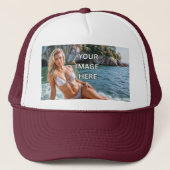 TRUCKIN’! 🧢 Trucker-Mütze – Bild oder Text hinzuf Truckerkappe (Vorderseite)