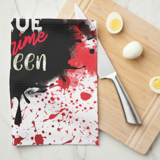 True Crime Queen Geschirrtuch (Viertel Falte)