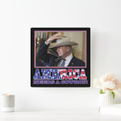 Trump 2020 Amerika braucht einen Cowboy Quadratische Wanduhr (Zuhause)